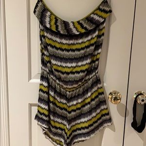 Karina Grimaldi Yellow and Black Romper Size Sm